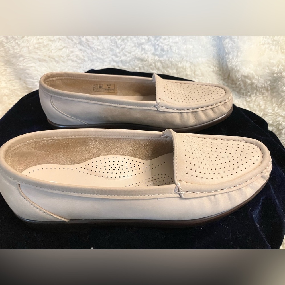 SAS Slip On Tan Cream‎ Leather Tripad Comfort Loafer Sz 6.5 - Picture 4 of 8
